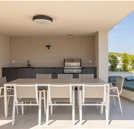 4-Bedroom Luxury Villa with Heated Pool, Ciovo near Trogir – Sleeps 8